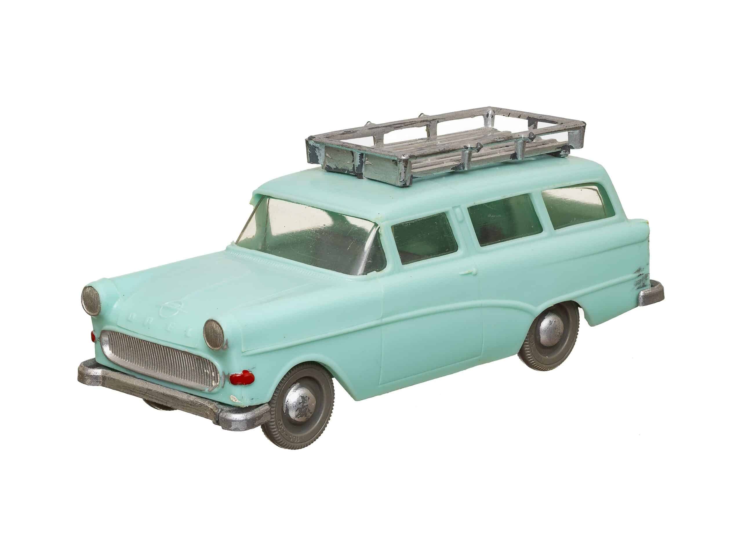 siku-plastik-v67-opel-rekord-1